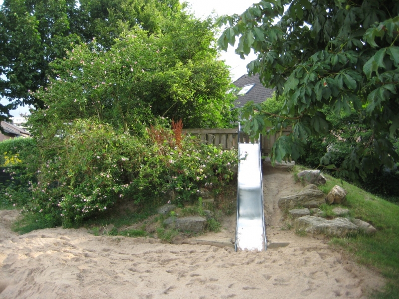 Berg mit Rutsche